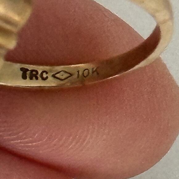 Vintage 10K Yellow Gold Genuine Cameo Shell Hand Carved Ladies Band Ring Size 5 - Picture 6 of 16